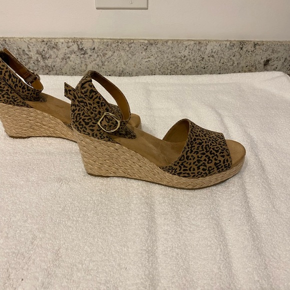WORN ONCE Style & Co Leopard print Espadrilles SZ 7-1/2 - Picture 3 of 4